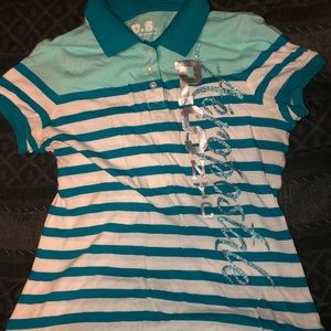 Aeropostale’s blue shirt sleeve shirt